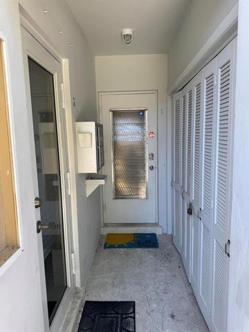 2901 33rd Avenue 1c, Fort Lauderdale, FL 33308