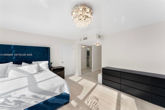 2500 Parkview Dr 1714, Hallandale Beach, FL 33009