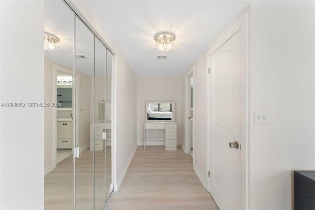 2500 Parkview Dr 1714, Hallandale Beach, FL 33009