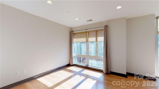 2200 Lyndhurst Avenue 105, Charlotte, NC 28203