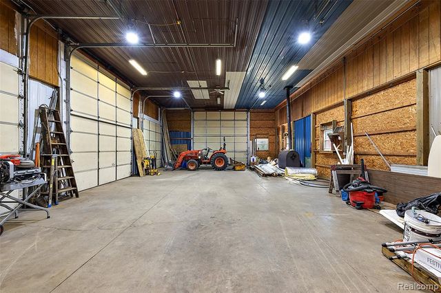 5771 Gratiot Avenue, Saint Clair, MI 48079