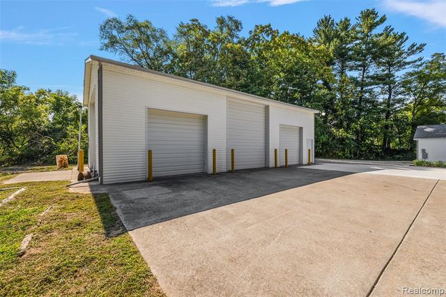 5771 Gratiot Avenue, Saint Clair, MI 48079