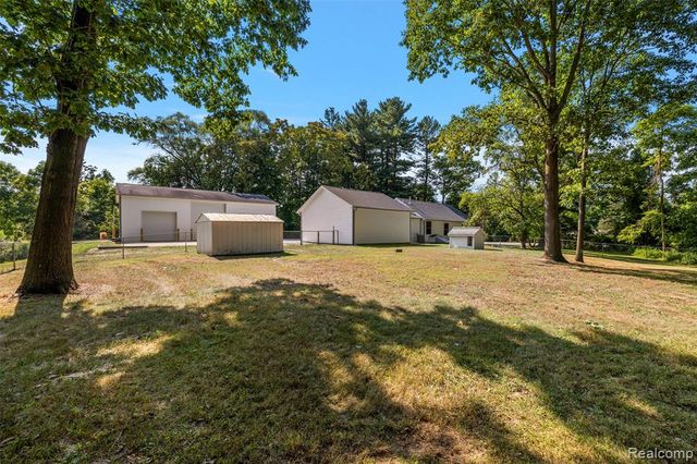 5771 Gratiot Avenue, Saint Clair, MI 48079