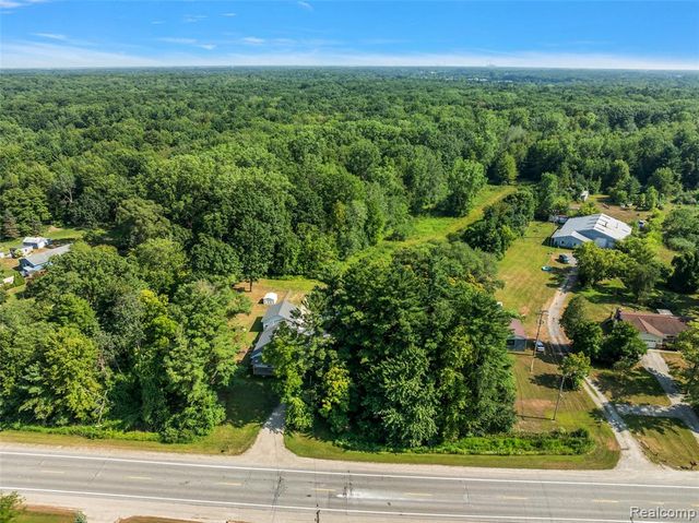 5771 Gratiot Avenue, Saint Clair, MI 48079