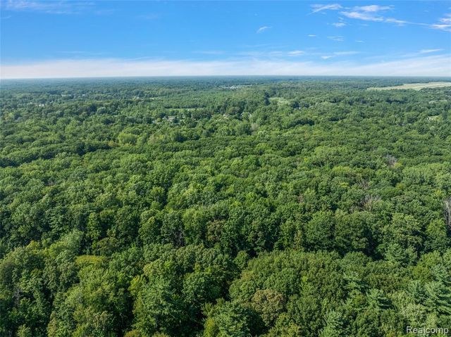 5771 Gratiot Avenue, Saint Clair, MI 48079