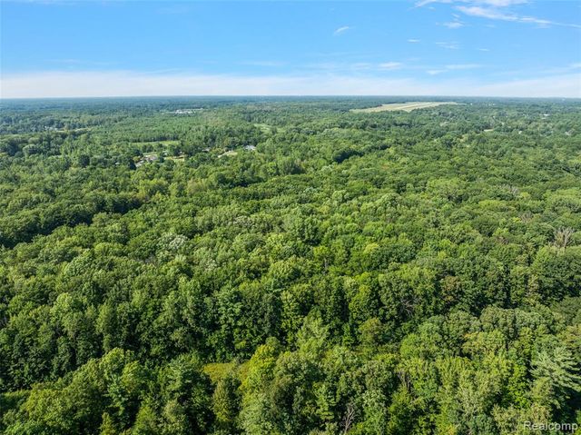 5771 Gratiot Avenue, Saint Clair, MI 48079