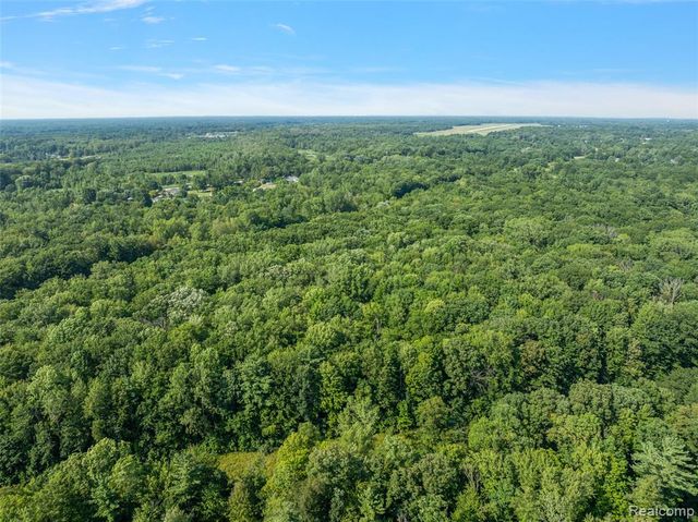 5771 Gratiot Avenue, Saint Clair, MI 48079