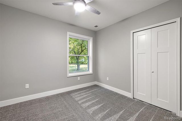 5771 Gratiot Avenue, Saint Clair, MI 48079