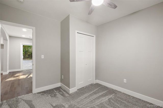 5771 Gratiot Avenue, Saint Clair, MI 48079