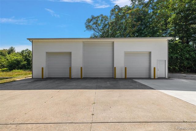 5771 Gratiot Avenue, Saint Clair, MI 48079