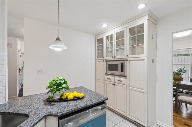 2 Gilbert Trail NE, Atlanta, GA 30308