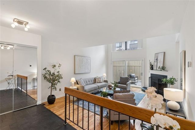 2 Gilbert Trail NE, Atlanta, GA 30308