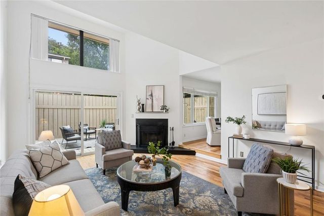 2 Gilbert Trail NE, Atlanta, GA 30308
