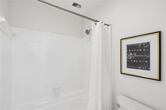 2 Gilbert Trail NE, Atlanta, GA 30308