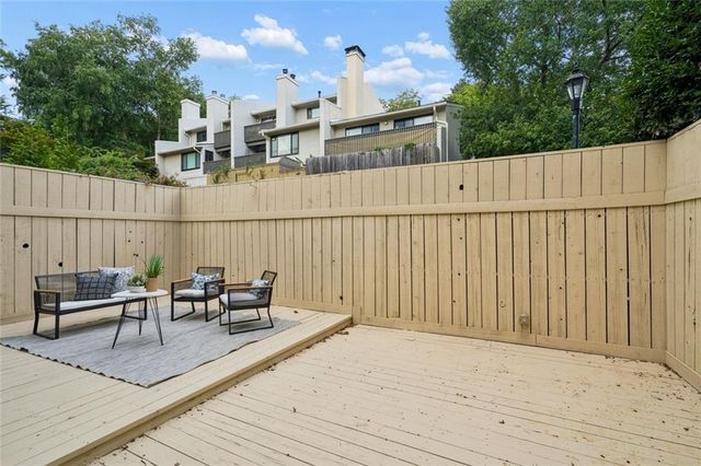 2 Gilbert Trail NE, Atlanta, GA 30308