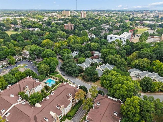 2 Gilbert Trail NE, Atlanta, GA 30308