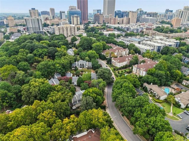 2 Gilbert Trail NE, Atlanta, GA 30308