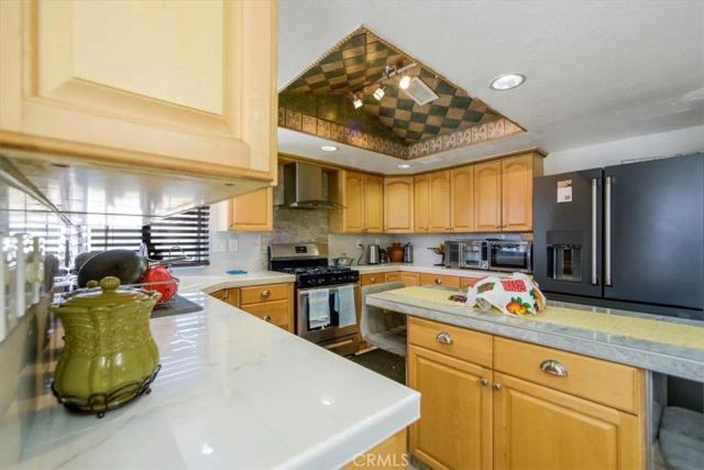 37913 53rd Street East, Palmdale, CA 93552