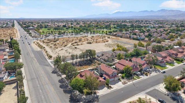 37913 53rd Street East, Palmdale, CA 93552