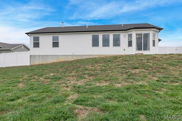 400 Falcons Prey, Wright City, MO 63390