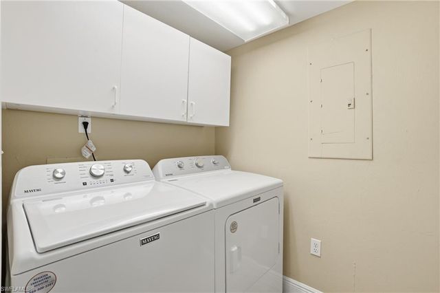 25 Bluebill AVE # A606, Naples, FL 34108