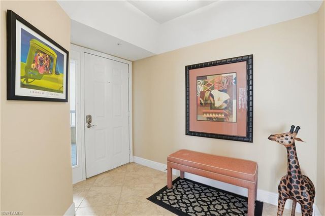 25 Bluebill AVE # A606, Naples, FL 34108