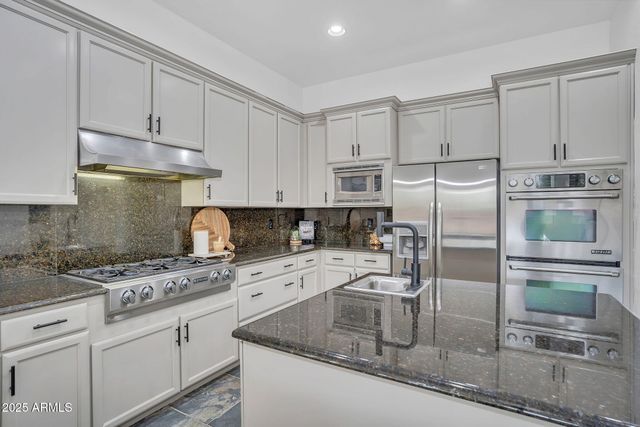 4756 E IRONHORSE Road, Gilbert, AZ 85297