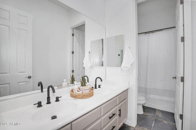 4756 E IRONHORSE Road, Gilbert, AZ 85297