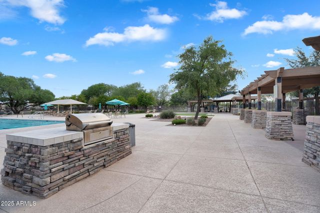 4756 E IRONHORSE Road, Gilbert, AZ 85297