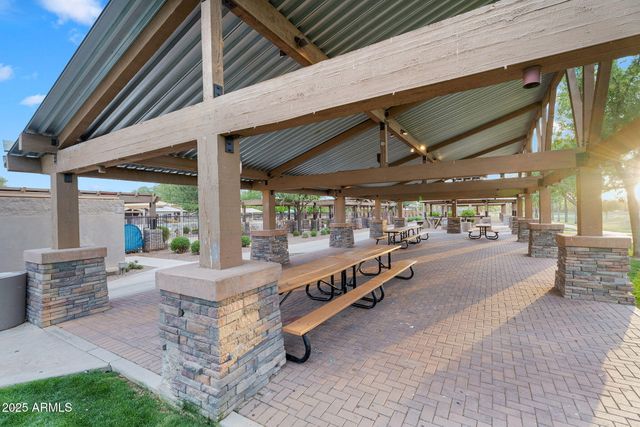 4756 E IRONHORSE Road, Gilbert, AZ 85297