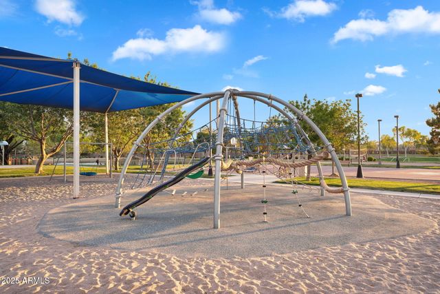 4756 E IRONHORSE Road, Gilbert, AZ 85297