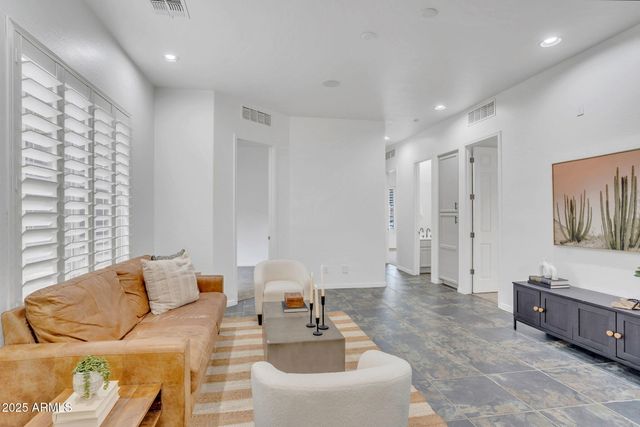 4756 E IRONHORSE Road, Gilbert, AZ 85297