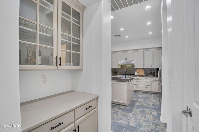 4756 E IRONHORSE Road, Gilbert, AZ 85297