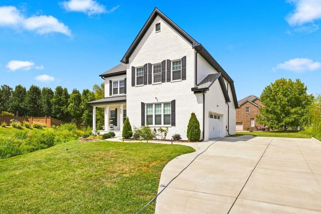 409 Plantation Blvd, Lebanon, TN 37087
