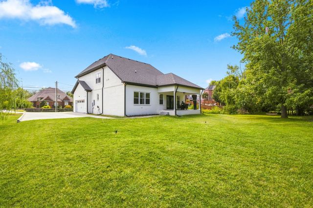 409 Plantation Blvd, Lebanon, TN 37087