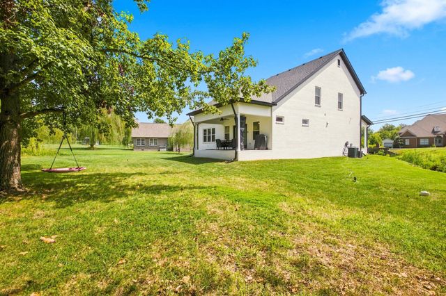 409 Plantation Blvd, Lebanon, TN 37087