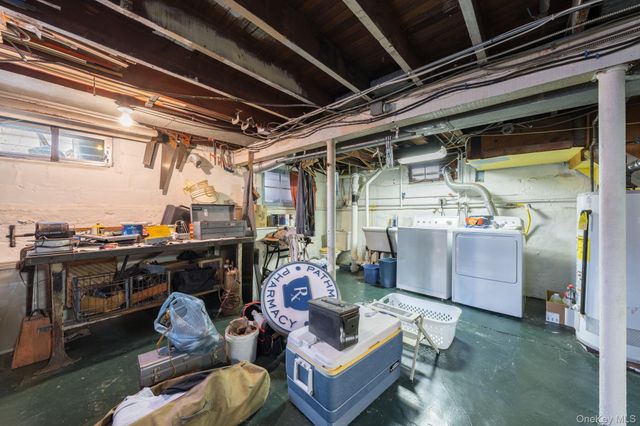 89-60 215th Street, Queens Village, NY 11427