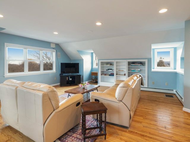 139 Southridge Road, Shelburne, VT 05482