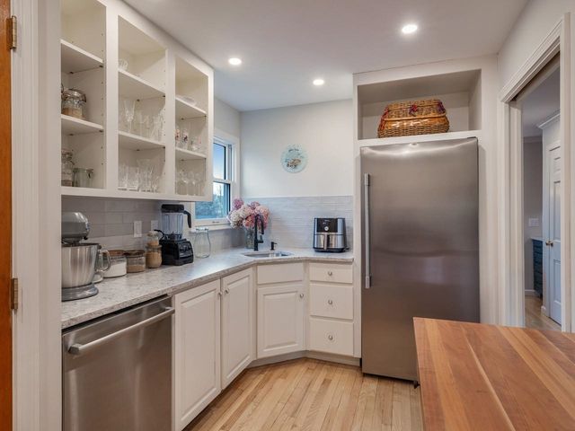 139 Southridge Road, Shelburne, VT 05482