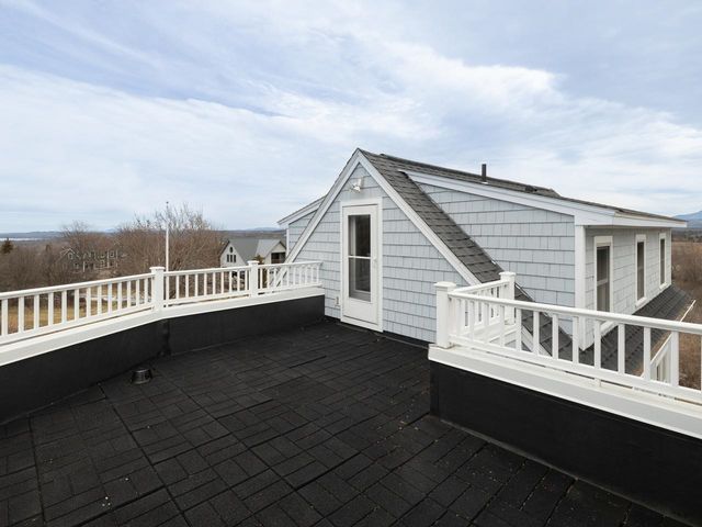 139 Southridge Road, Shelburne, VT 05482