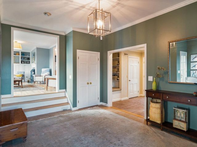 139 Southridge Road, Shelburne, VT 05482