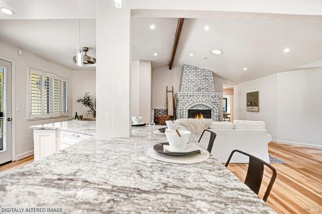 186 Barrio Way, Windsor, CA 95492