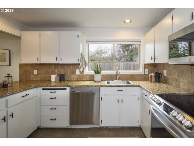 15795 Sw 87TH Ave, Portland, OR 97224