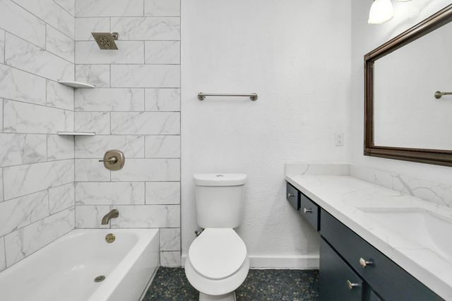 2002 Gentryside Drive 113, Houston, TX 77077