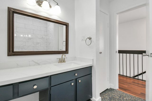 2002 Gentryside Drive 113, Houston, TX 77077