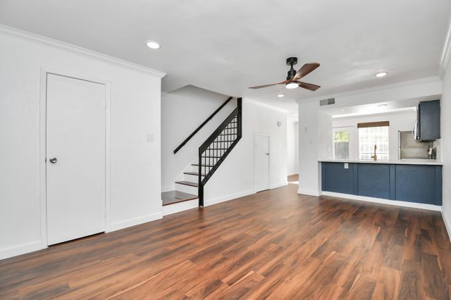 2002 Gentryside Drive 113, Houston, TX 77077