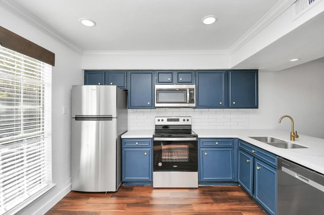 2002 Gentryside Drive 113, Houston, TX 77077