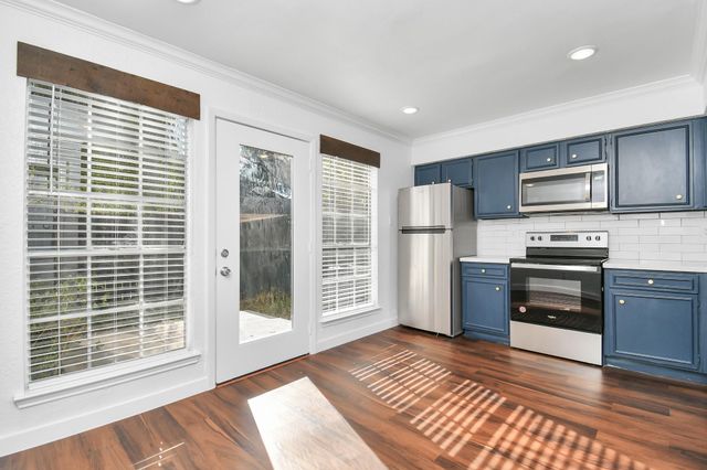 2002 Gentryside Drive 113, Houston, TX 77077