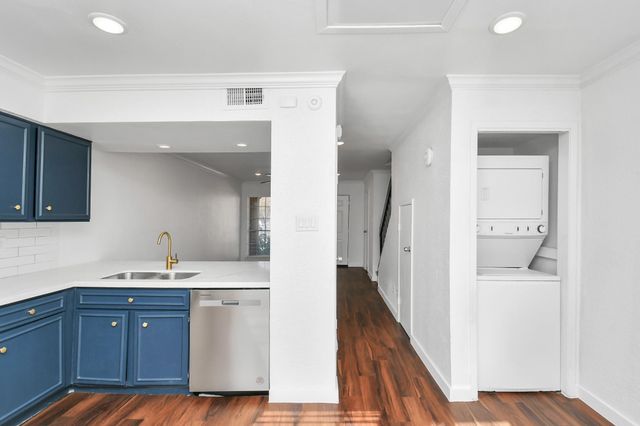 2002 Gentryside Drive 113, Houston, TX 77077