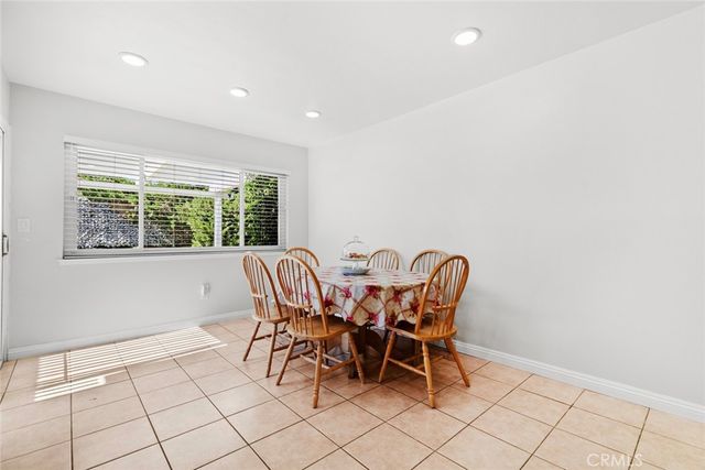 20623 Russ Jay Street, Saugus, CA 91350